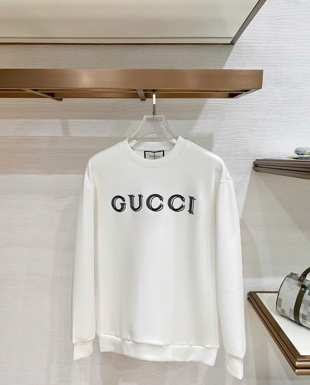 SWEATER-VR 04